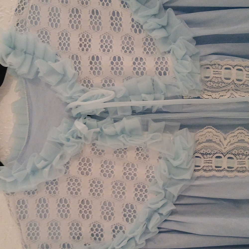 Handmade Vintage Robe - Picture 2 of 2
